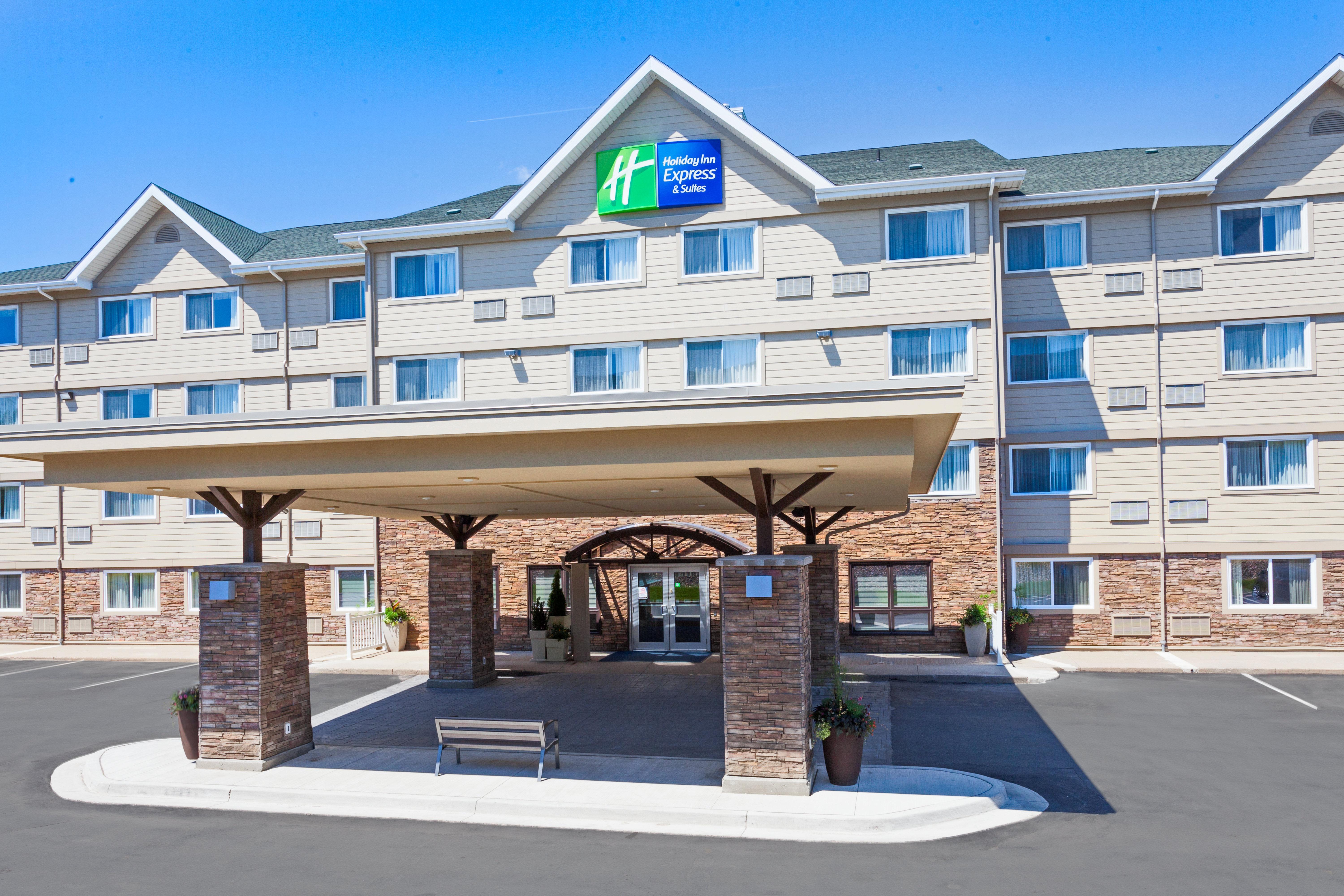 Holiday Inn Express Hotel & Suites Uptown Fredericton By Ihg Ngoại thất bức ảnh