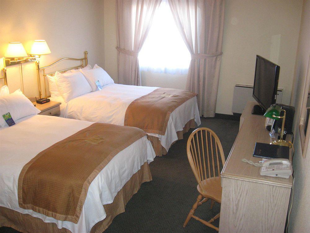 Holiday Inn Express Hotel & Suites Uptown Fredericton By Ihg Ngoại thất bức ảnh